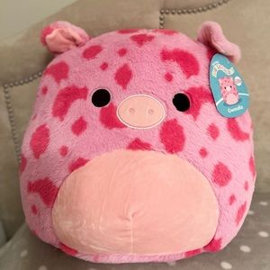 NWT - Gwendle the Pig 16” Fuzzamallow (Squishmallow)